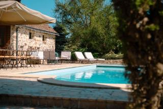 Le Patis et sa piscine - 4