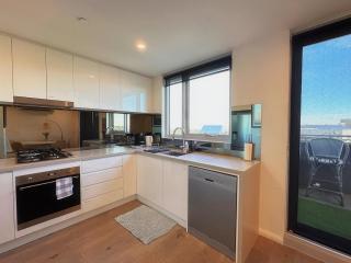 Penthouse with Awesome City view - Bulleen - 3