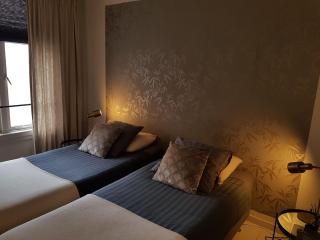 The Superstay Boutique guestroom - 3