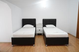 Hostel AKSU - Bucharest - 4