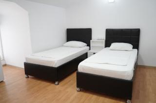 Hostel AKSU - Bucharest - 8
