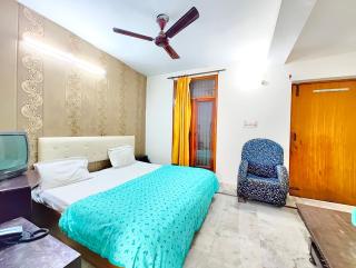 NAINITAL HOTEL SHAH GUEST HOUSE - Near Mall Road Provided Free Wi fi #Restaurant #Parking #Room Service And Excellent Customer Service !! Best Seller Hotel In Nainital - Nainital - 6