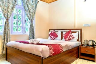Hotel Pine Crest Inn, Darjeeling - Darjeeling - 0
