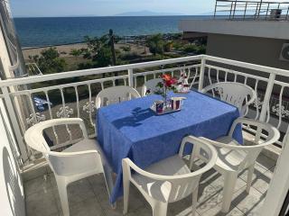 Nikos Apartment - Paralia Dionysiou - 0