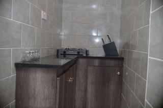 Neat 1 Bed Studio with pool access in Glen Lorne - 5