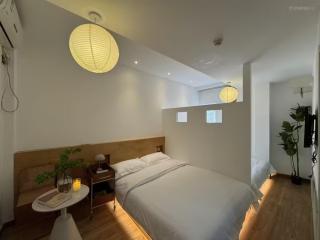The Lanting Inn is located in the city center near the Drum Tower subway, making it convenient to travel to the Drum Tower, Nanluoguxiang, Shichahai, Yandai Xie Street, Tiananmen Square and the Forbidden City - Pequim - 4