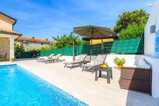 Villa SA-RA by Briskva - 6