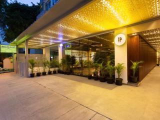 The Hosteller Bangalore, Indiranagar - Bangalore - 3