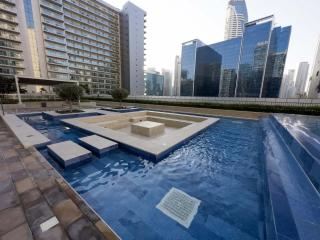 Vera Tower - 2 Bedroom with Burj Khalifa view - 1