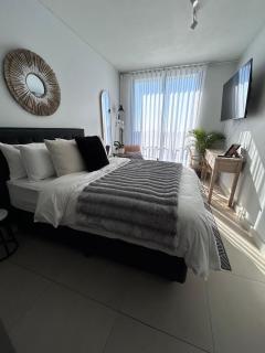 LebONE at One Rosebank - Joanesburgo - 0