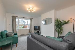 Spacious 5 Bed Close to Elland Road, First Direct Arena & Headingley Stadium - Roundhay - 9