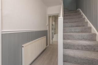 Spacious 5 Bed Close to Elland Road, First Direct Arena & Headingley Stadium - Roundhay - 3