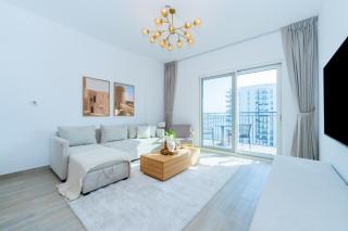 One Bedroom Apartment in Yas Island with Complimentary Yas Theme Park Tickets - Abu Dhabi - 0