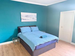 Where Comfort Meets Doncaster - Spacious 3BR Home for 10 near Racecourse and Woodfield Park - 8
