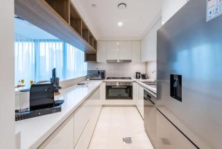 Ultimate Luxury 3BDR With Burj Khalifa view - 4