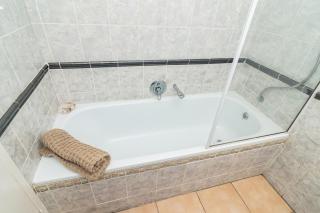 Relaxing Seaside Escape at 2 Perissa - Ballito - 8
