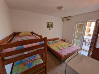 Apartmani Krin - Dobra Voda - 6