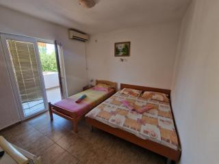 Apartmani Krin - Dobra Voda - 2