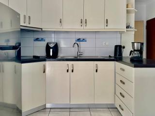 Robin Sea View Apartment - Sarandë - 1