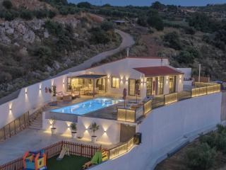 Luxury Villa Maximus - With Private Heated Pool - Atsipopoulo - 0