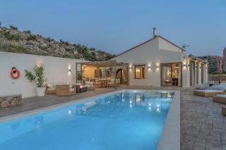 Luxury Villa Maximus - With Private Heated Pool - Atsipopoulo - 9