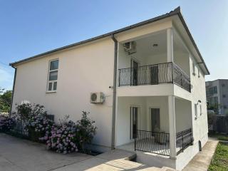 Apartmani Aki 5 - Bar - 1