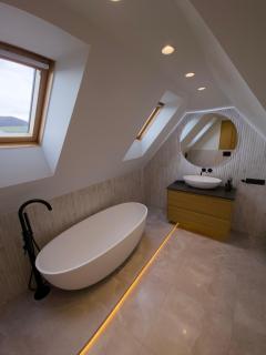 Spacious apartment with a view! - Vestmannaeyjar - 7