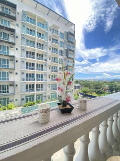 Room in Condo - Cozy Iloilo City Condo Room with Shared Pool - Città di Iloilo - 5