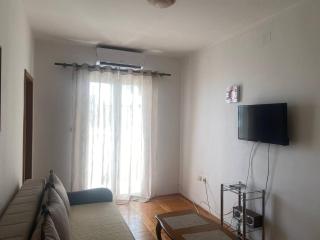 Peaceful Apartment with a Sea View, in Becici - 8
