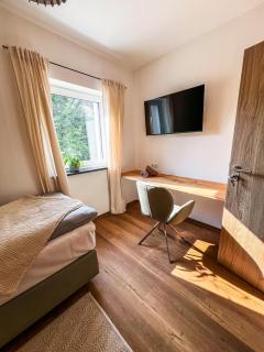Deluxe-Wohnung in Wasserburg Bahnhof - 94m2 - Smart TV - Terrasse - NEU - Wasserburg am Inn - 3