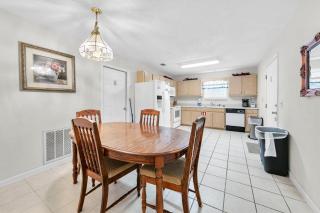 Lyndell Beach Cottage - 2