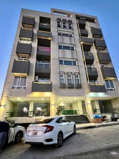 The Travelers Den Near Airport and Motorway - 3