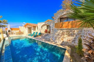 2BR Stone House with Private Pool Near Patara - Kalkan - 4