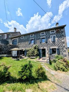 Grande ferme de 250m2 rénovée au charme rustique - Mazet-Saint-Voy - 9