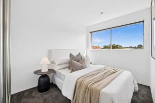 Scenic Private Exclusive Waterfront View at Mosman - Sydney - 9