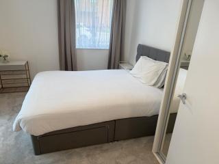 Brand new Three bedroom Luxury apartment in Harrow - Hatch End - 5