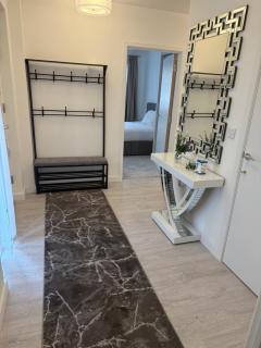 Brand new Three bedroom Luxury apartment in Harrow - Hatch End - 3