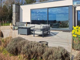 Park Barn - Whittington - 9