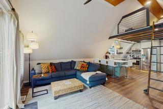 The Blue Beaver Cottage - 1