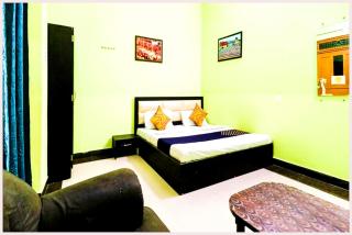 VARANASI HOTEL H R GUEST HOUSE Near Kasi Visawanath Temple & Ganga Ghat - #Free Wi-Fi #Room service #Parking #Fully Air conditioning #Premium Room In Varanasi - 2