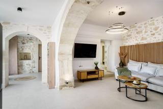 Villa Angelo, Traditional Cretan Stone Villa with Pool & Countryside Views - Káto Póros - 1