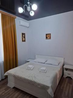 Mango's Guesthouse - 8