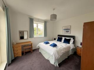 Pass the Keys Gorgeous 3 BR Cottage with Outstanding Sea Views - Isle of Whithorn - 2