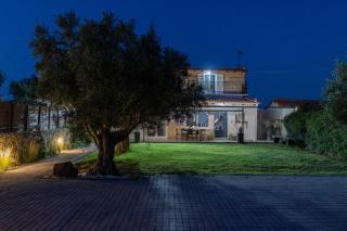 Villa Olive & Stone Loutraki - Loutraki - 3