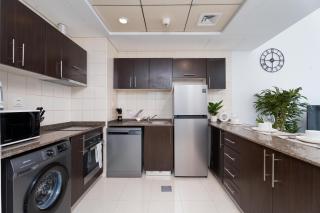 Gorgeous 1 Bedroom Marina View - 1