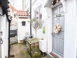 Sea Dog Cottage - Uk42479 - Whitby - 0