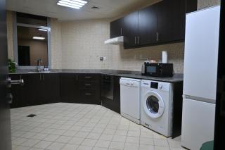 2 BR Beach-Front Flat In Marina - 9