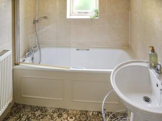 Lily Pad 4 - Uk43910 - Nassington - 2