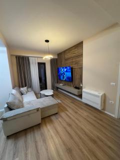 Orestiada Luxury Apartament - Tirana - 5