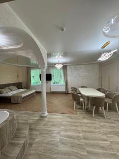 MishyN-City Hotel - Dobrovlyany - 5